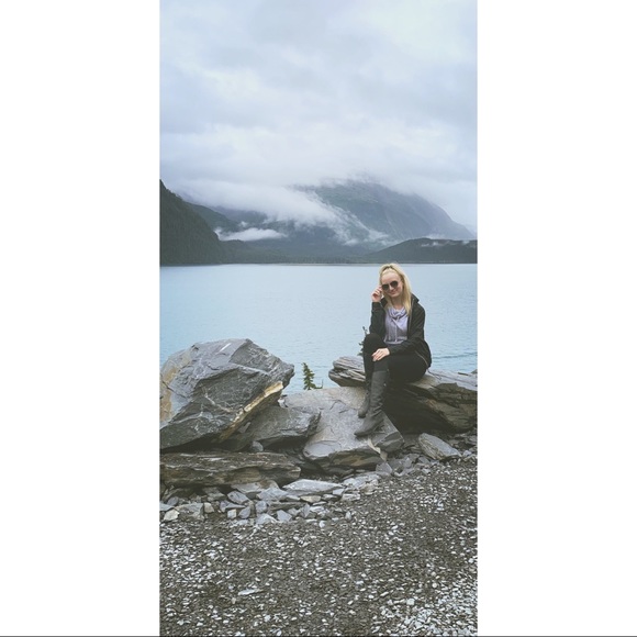 Meet your Posher, Brenna - Picture 6 of 7